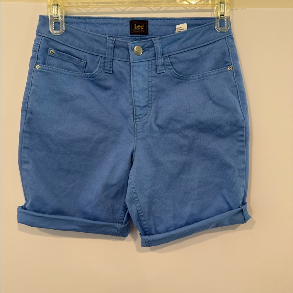 Lee Women's Cuffed Mid-Rise Shorts in Periwinkle Blue